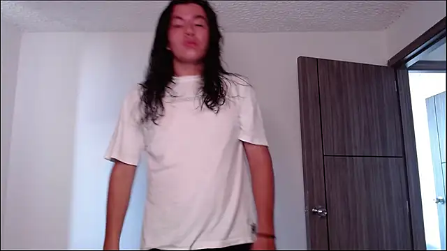 Yigolo__ – webcam-show