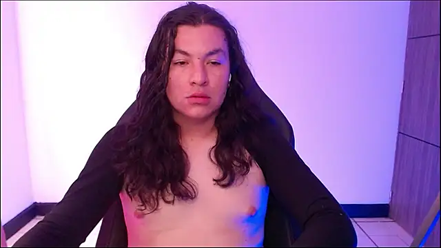Yigolo__ webcam show