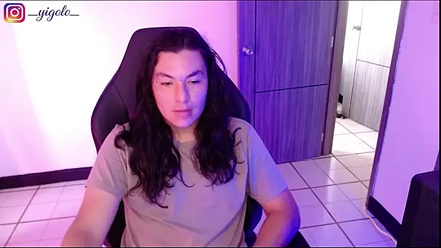 Yigolo__ 网络视讯表演