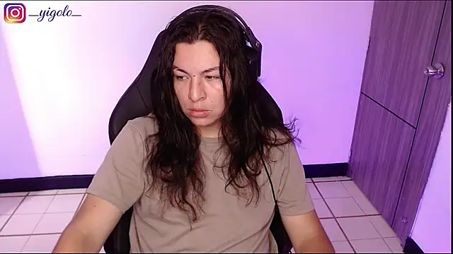 Вебкам-шоу Yigolo__