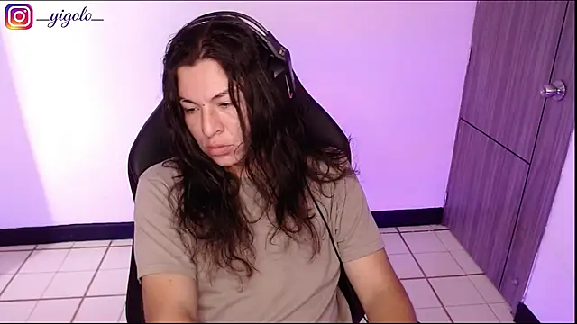 Вебкам-шоу Yigolo__