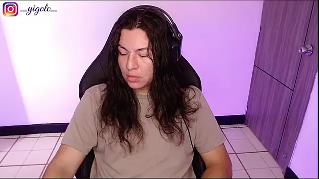 Вебкам-шоу Yigolo__