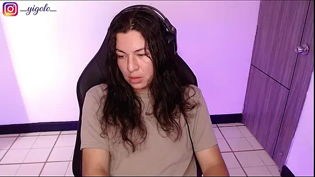 Вебкам-шоу Yigolo__