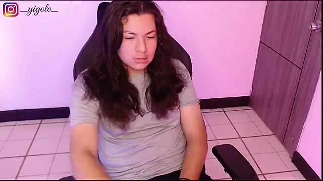 Yigolo__ – Kamerová šou