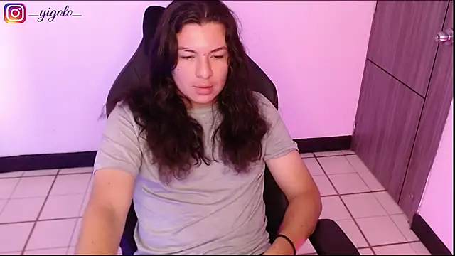 Yigolo__ – Kamerová šou