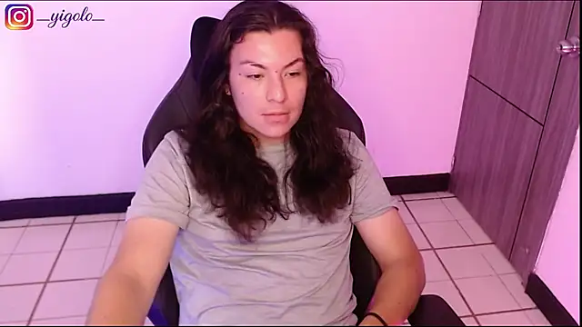Вебкам-шоу Yigolo__