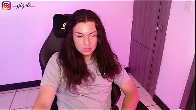 Yigolo__ – Kamerová šou