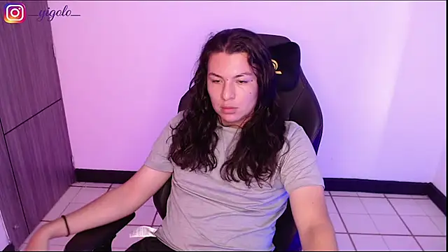 Вебкам-шоу Yigolo__