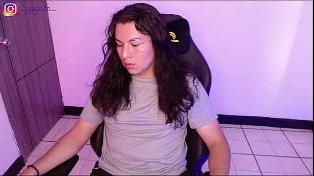 Вебкам-шоу Yigolo__