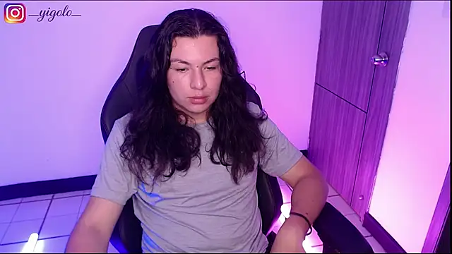 Вебкам-шоу Yigolo__