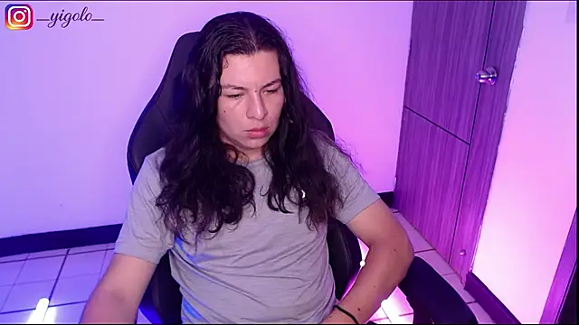 Вебкам-шоу Yigolo__