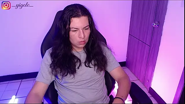 Вебкам-шоу Yigolo__
