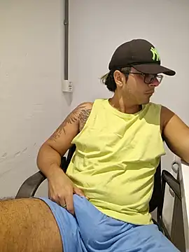 Show de moreno18rn na webcam