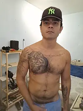 Show de Latinoamericanobr na webcam