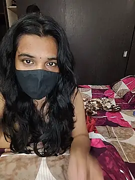 Yourshyriya 网络视讯表演