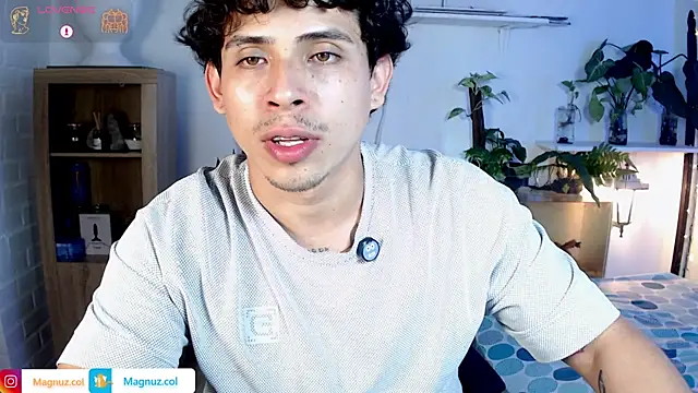 Magnuz_Col Webcam show