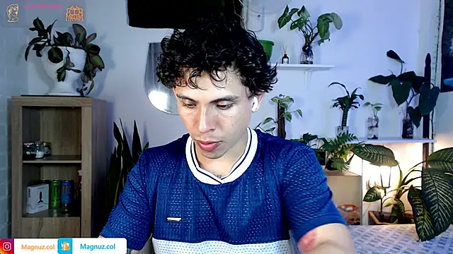 Show modela Magnuz_Col na web-kameri