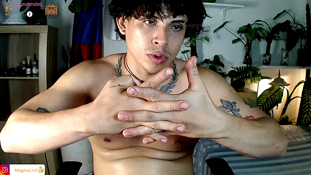 Show modela Magnuz_Col na web-kameri