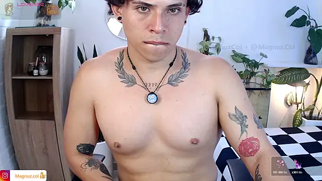 Magnuz_Col Webcam-Show
