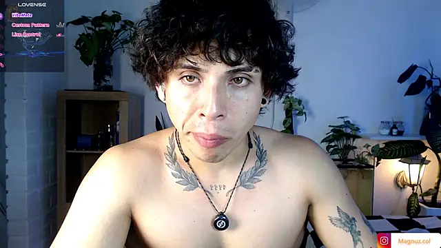 Show modela Magnuz_Col na web-kameri