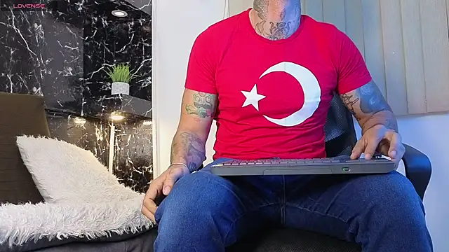 MR_EITHAN Webcam Show