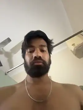 priyansh92924 Show in webcam
