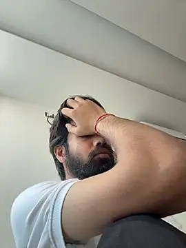 Show modela priyansh92924 na web-kameri