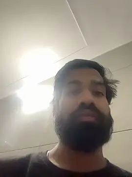 priyansh92924: διαδικτυακό σόου στην κάμερα