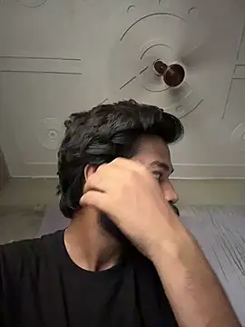 הופעת וובקאם של priyansh92924