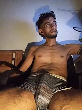 LOKUzZz Show in webcam