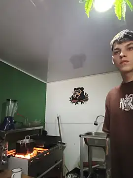 vlackniyaaa6565 Show Webcam