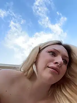 DayaFoxy Show in webcam