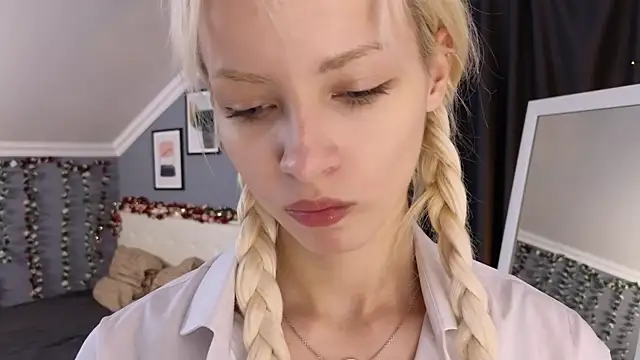 Naomi_Demio Adlı Modelin Web Kamerası Şovu
