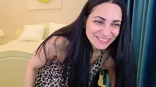 LovelyBeatrice's Live XXX Chat