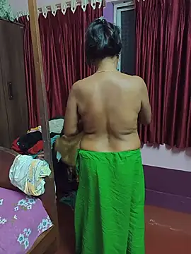 Little-Roshni ওয়েবক্যাম শো