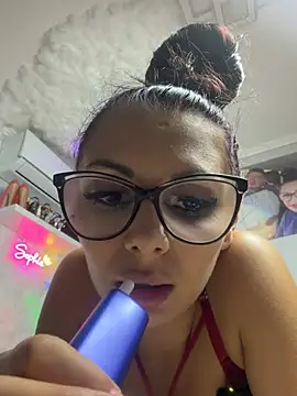 SweetSophieXOXO webcam show