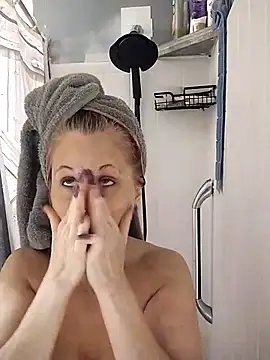 BusyB1983n Live XXX chat
