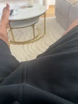 tony3729 Show in webcam