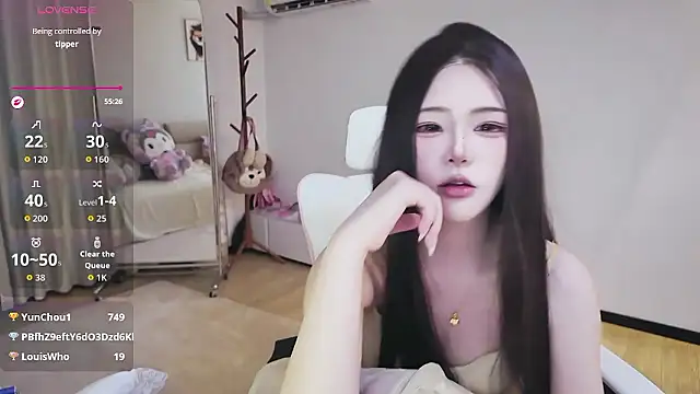 Jolie-22 чат на живо
