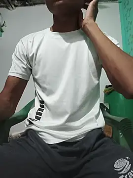 its_rising_star Show in webcam