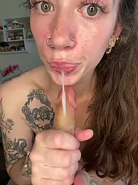 ValenciaTheVixenXX webcam show