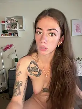 ValenciaTheVixenXX Adlı Modelin Web Kamerası Şovu