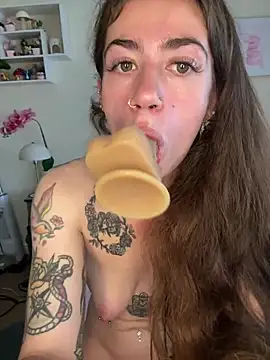 ValenciaTheVixenXX Adlı Modelin Web Kamerası Şovu