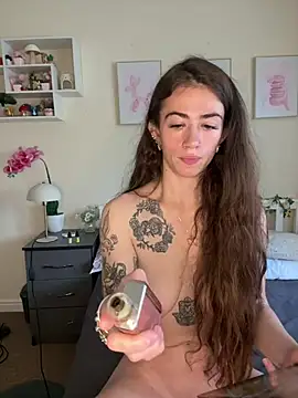 ValenciaTheVixenXX's Live Sex Cam Show