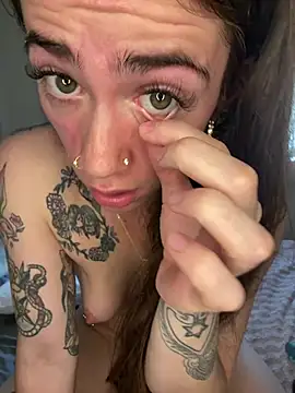 ValenciaTheVixenXX XXX чат на живо