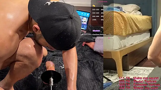 Toronto325 – webcam-show