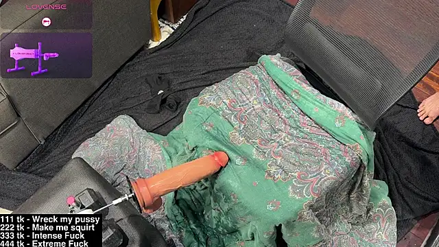 Toronto325 网络视讯表演