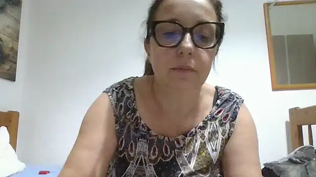 Chat +18 de Miasexmilf ao vivo