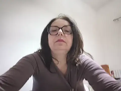 Chat +18 de Miasexmilf ao vivo
