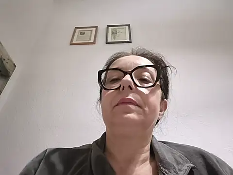 Miasexmilf 网络视讯表演